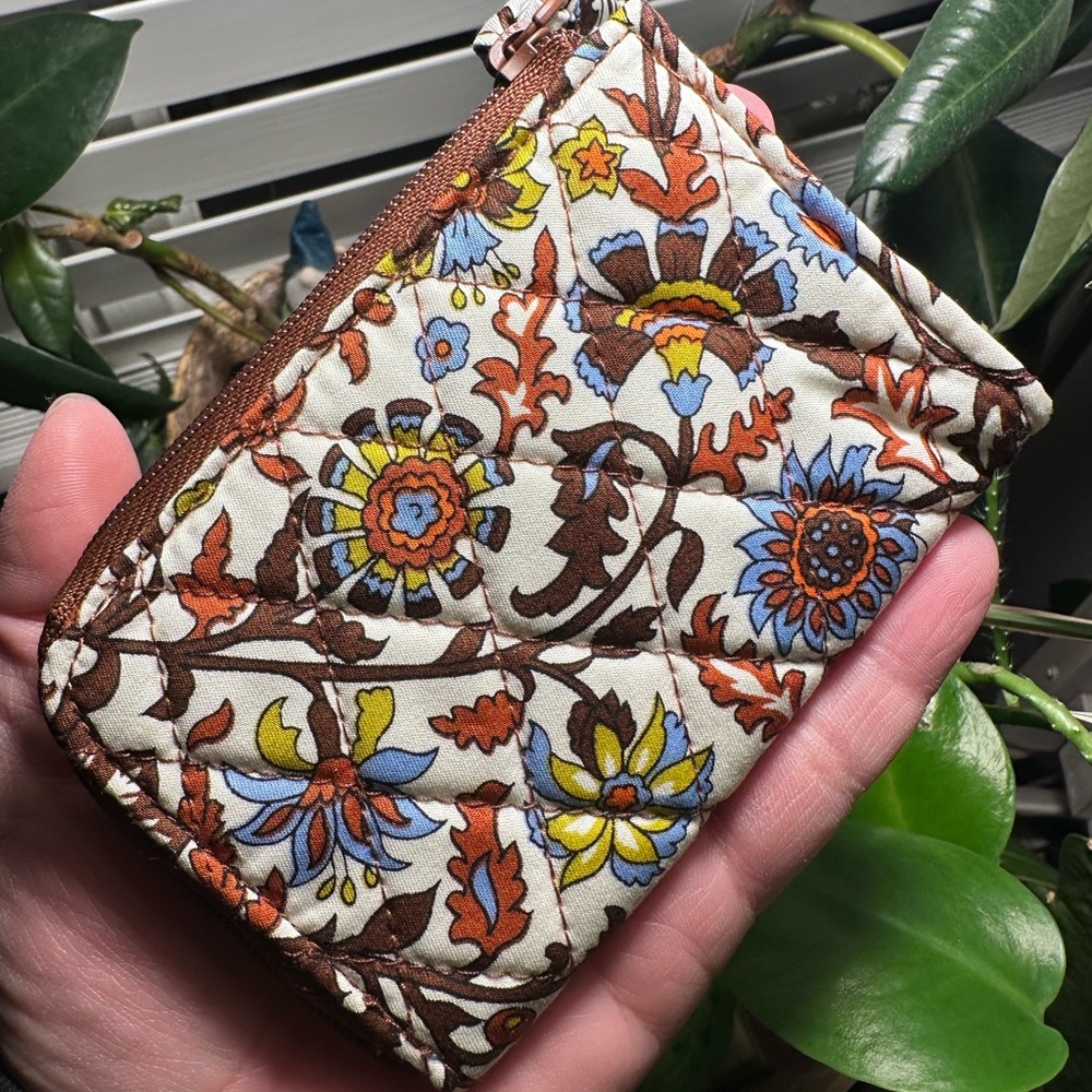 Vera Bradley Marrakech Vines Cream Quilted Card Holder NWT With Key Fob